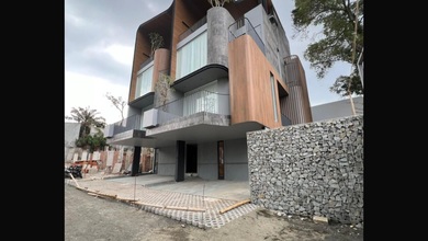 Rumah Area Luxury Kemang, Jakarta Selatan - Harga Terbaik 7,9 Miliar
