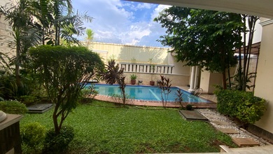 Hunian Sewaan Area Pondok Indah, Jakarta Selatan, LB 600m²,  KT