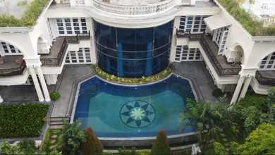 Dijual rumah Premium di Pondok Indah, Jakarta Selatan - LT 2388m²