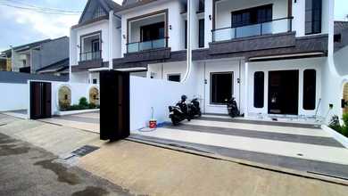 Rumah Area Premium Jagakarsa, Jakarta Selatan - Harga Terbaik 2,95 Miliar