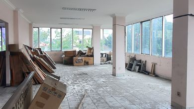 Ruko Tepi Jalan Utama di Bungur Cocok Untuk Usaha / Kantor 