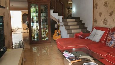 Rumah Elegan di Sunter, Jakarta Utara, 5 KT, LT 160m²