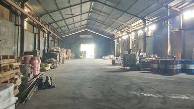 Gudang Luas 1489 Tepi Jalan Raya Utama di Daan Mogot Raya