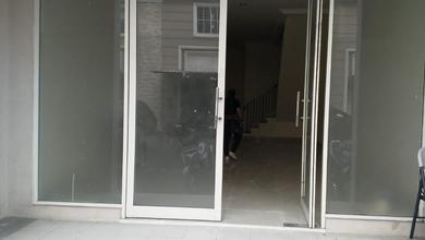 FOR RENT Ruko CBD Green Lake  Rapi Masih baru Standard developer 