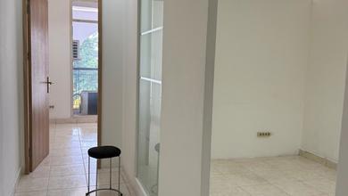 Disewakan Ruko Moi 2 Lantai Lokasi Bagus