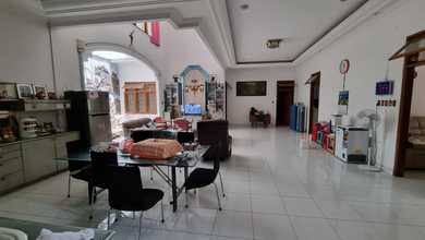 Rumah Mewah di Jelambar, Jakarta Barat, 6 KT, LT 365m²