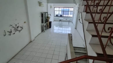 Disewakan Ruko Pinangsia 4 Lantai Lokasi Strategis