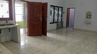 Rumah Dijual di Angke, Jakarta Barat, LB 88m², Harga Kompetitif!