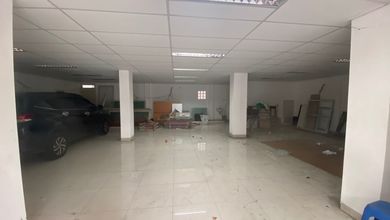 Disewakan 3 Ruko Gandeng Pangeran Jayakarta