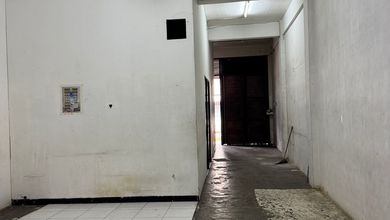 Disewakan Ruko Tanah Abang Jak Pus ( 2,5 Lt) Kp Bl