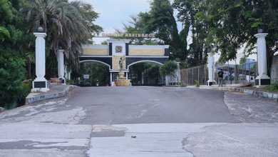 Rumah Prestisius di Kawasan Green garden, Jakarta Barat, LB 288m², Harga 4,8 Miliar