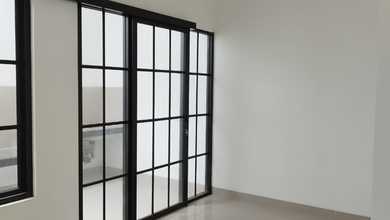 Jual Rumah Strategis di Green garden, Jakarta Barat - LT 90m²