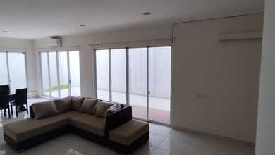 Rumah Sewaan Murah di BSD De Park, Tangerang, 4 KT, Harga 300 Juta /tahun