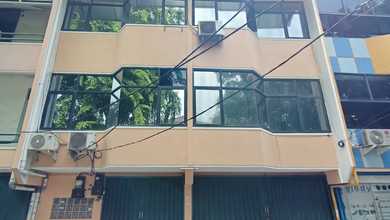 Hunian Elite di Kawasan Duri Kepa, Jakarta Barat, LB 283m², Harga 6,5 Miliar