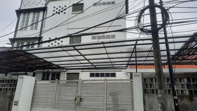 Rumah + Kost Full Furnished di Tanjung Duren Selatan