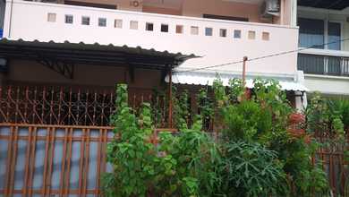 Dijual rumah Eksklusif di Green Ville, Jakarta Barat - LT 140m²