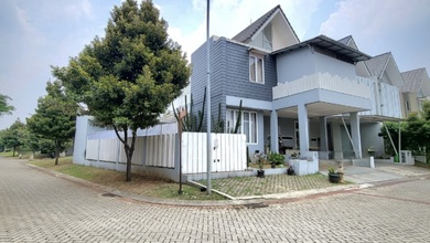 Penawaran Langka, rumah Mewah di Bintaro, Jakarta Selatan, LB 200m²