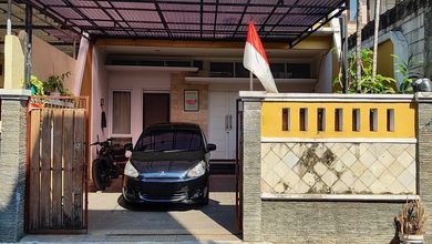 Rumah Siap Huni di Area Jatiwaringin, Bekasi, LT 106m²