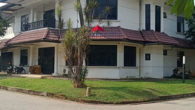 Rumah Area Luxury Pangkalan Jati, Depok - Harga Menarik 7 Miliar