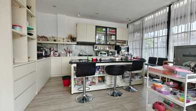 Rumah Mewah di Puri Mansion, Jakarta Barat, 4 Kamar Tidur, LT 120m²