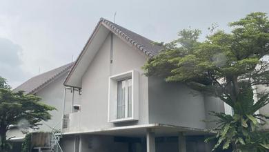 Rumah Area Luxury Bintaro, Jakarta Selatan - Harga Terbaik 9,2 Miliar