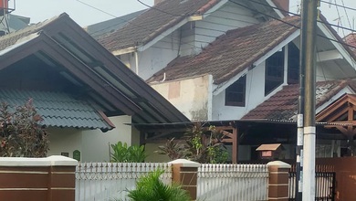 Rumah Siap Huni di Area Bintaro, Tangerang Selatan, LT 173m²