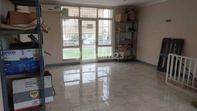 Ruko 3 lantai cantik LT100 di Ifolia Harapan Indah Bekasi