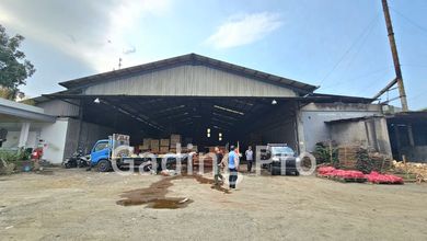 Gudang Dan Usaha Oven Kayu Strategis Dan Luas Di Cakung, Jakarta Timur
