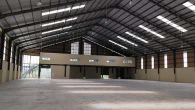 Pabrik Luas di Kawasan Industri Delta Silikon 3