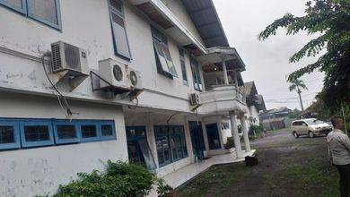 Gedung Bagus Dan Tanah Di Karawang Timur 