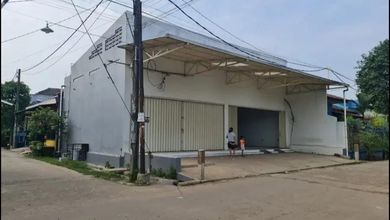 Dijual Cepat Rumah Usaha Tempat Strategis di Ciangsana bogor