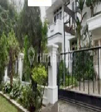 Rumah Elegan di Ciracas, Jakarta Timur, 5 KT, LT 500m²