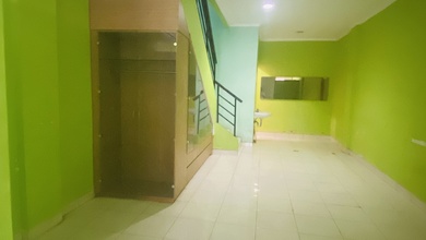 Murah Banget- Dijual Ruko 2lantai Di Tengah Kota Wisata Cibubur