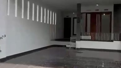 Jual Rumah Megah LT 229 m2 di Malang Kota, Malang