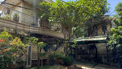 Rumah Area Luxury Bekasi Utara, Bekasi - Harga Menarik 4,1 Miliar