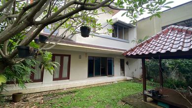 Rumah Mewah di Tambun Selatan, Bekasi, 5 Kamar Tidur, LT 300m²