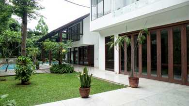 For Sale rumah Premium di Kemang, Jakarta Selatan - LT 1000m²