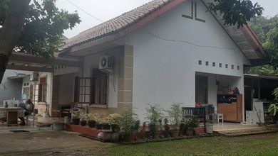 Rumah Siap Pakai di Area Mustikajaya, Bekasi, LT 540m²