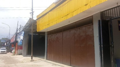 Disewakan Ruko Ex Showroom di Jalan Raya Bekasi