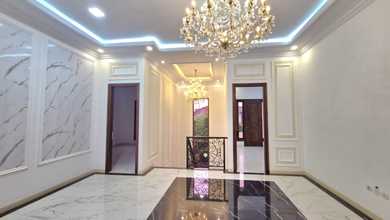 Rumah Elite di Kawasan Pondok Kelapa, Jakarta Timur, LB 250m², Harga 4,5 Miliar