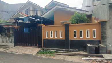 Jual Rumah Strategis di Pondok Bambu, Jakarta Timur - LT 161m²