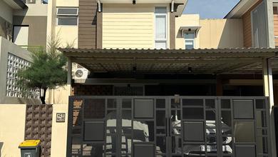 Dijual rumah Eksklusif di Grand Wisata, Bekasi - LT 160m²