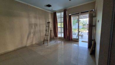 Rumah Megah Unfurnished Lokasi Strategis Kawasan Cakung
