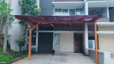 Promo Rumah di Geger Kalong, Bandung, LB 250m², Harga 2,3 Miliar