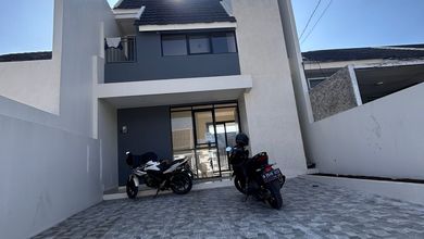 Rumah Modern Luas 98 Jual di Bojongsoang, Bandung