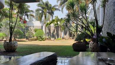 Rumah Mewah di Dago, Bandung, 4 KT, LT 1217m²