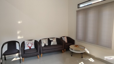 Disewakan Rumah Minimalis Daerah Kelapa Gading, Jakarta Utara, LT  240 m2