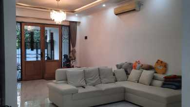 Rumah Mewah di Kawasan Serpong Regency Melati Mas, Tangerang Selatan, LB 168m², Harga 2,6 Miliar