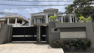 Rumah Area Luxury Cawang, Jakarta Timur - Harga Terbaik 16,5 Miliar