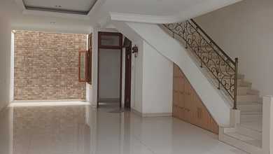 Rumah premium dengan Lahan 1953 m2 di Kelapa Gading, Jakarta Utara